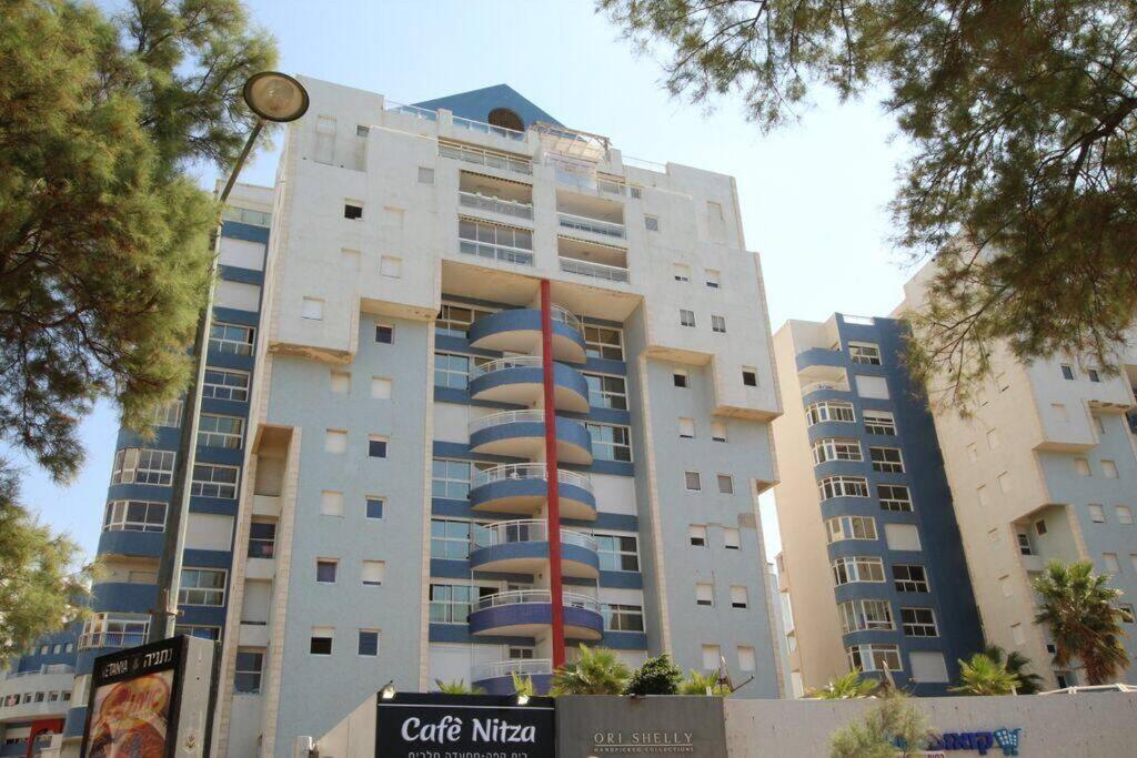Royal Apartments , Blvd Nitza 8 Netanya Ngoại thất bức ảnh